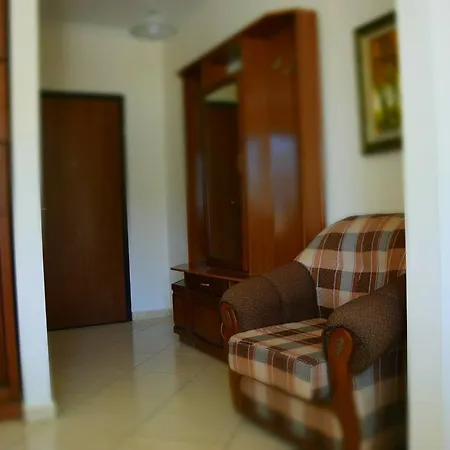 Central Apartament *